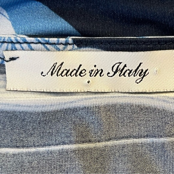 Made in Italy Navy/Light Blue Floral V-Neck Sleeveless Gather Front Top (L) - Picture 11 of 11